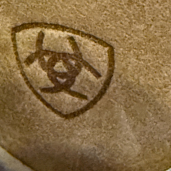 Ariat Tan Cruiser Chukka Ankle Boots with Fringe - EUC - Picture 6 of 6